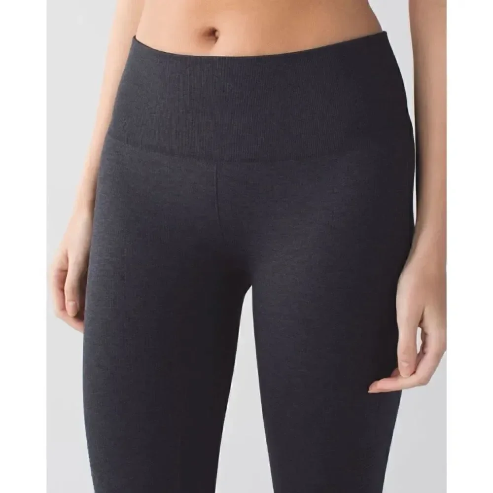 Lululemon In The Flow Crop II Heathered Deep Coal Size 4